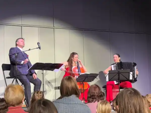 Karneval der Tiere - Duo Escarlata
